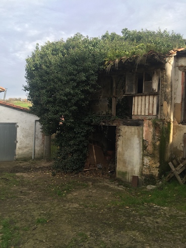 Venta de casa para rehabilitar en Meré - Llanes