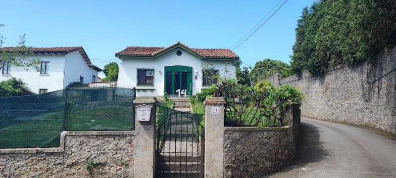 casa para rehabilitar en nueva de llanes