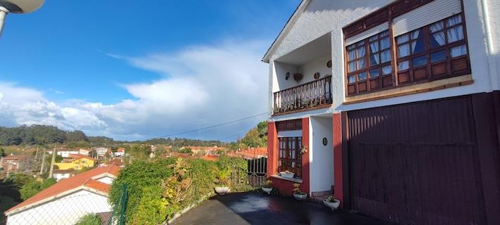 se vende pareado en nueva de llanes