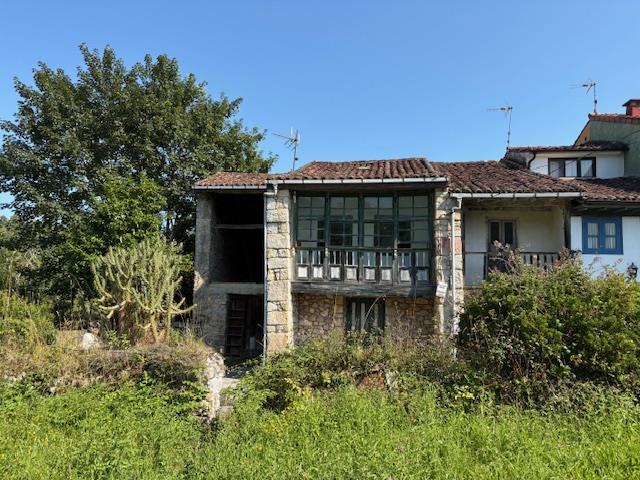 casas para rehabilitar con parcela cerca de llanes en venta