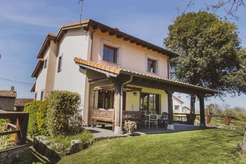 chalet en venta cerca de playa en llanes
